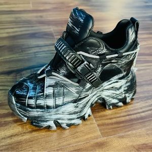 Anthony Wang Watermelon-01 Platform Sneakers -Black